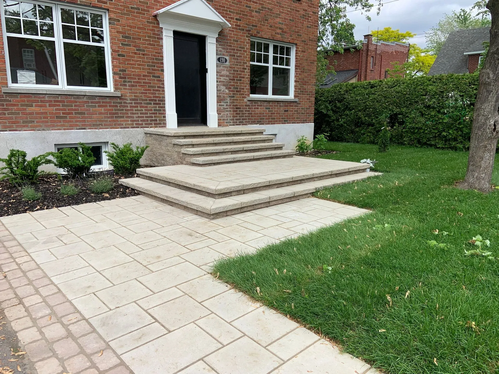 Palier avec marches en pavé